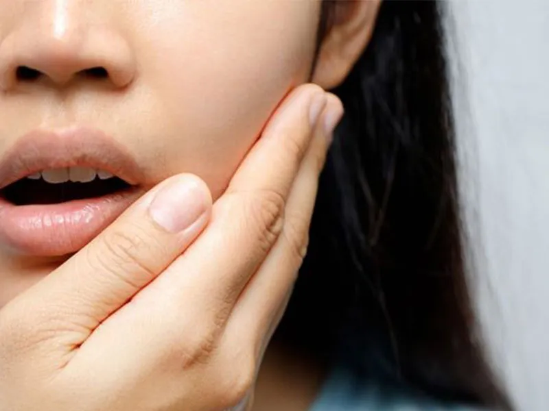 عفونت بعد از کشیدن دندان